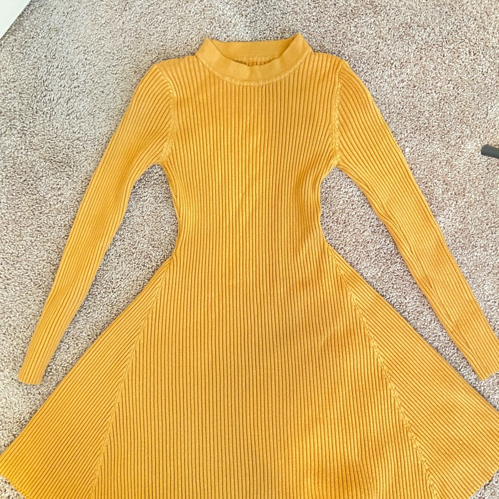 Ribbed dress!🍁